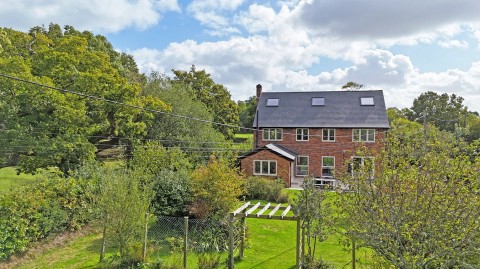 Click the photo for more details of London Minstead, Lyndhurst, SO43