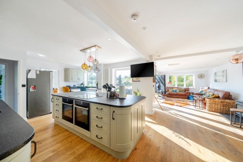 Click the photo for more details of London Minstead, Lyndhurst, SO43