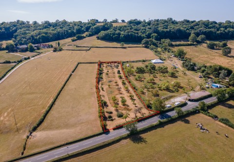 Click the photo for more details of Laverley, West Pennard, Somerset