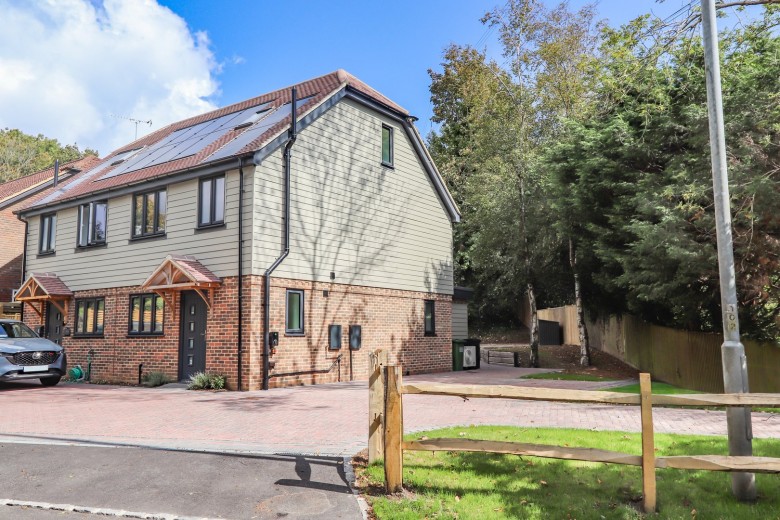 Click the photo for more details of ST LEONARDS-ON-SEA, East Sussex