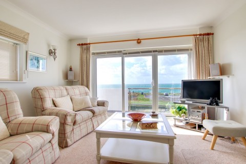 Click the photo for more details of Whitby Road, Milford on Sea, Lymington, SO41
