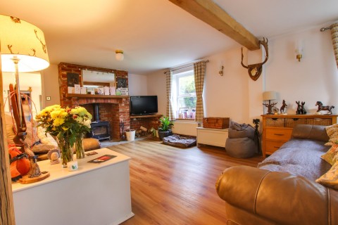 Click the photo for more details of Lucky Lane, Pilley, Lymington, SO41