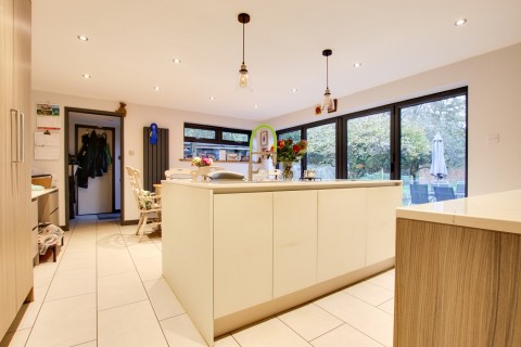 Click the photo for more details of Lucky Lane, Pilley, Lymington, SO41
