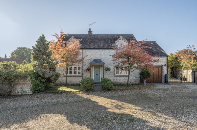 Click the photo for more details of Longbridge Deverill, Wiltshire