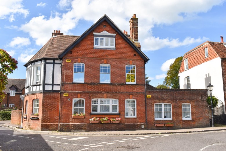 Click the photo for more details of Grove Road, Lymington, SO41