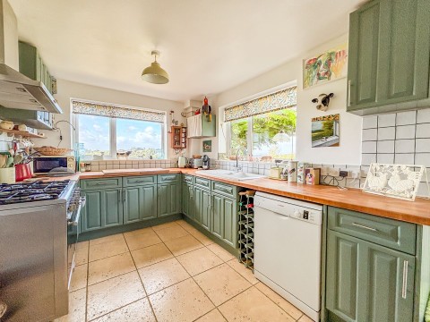 Click the photo for more details of Whatlington, Battle, East Sussex
