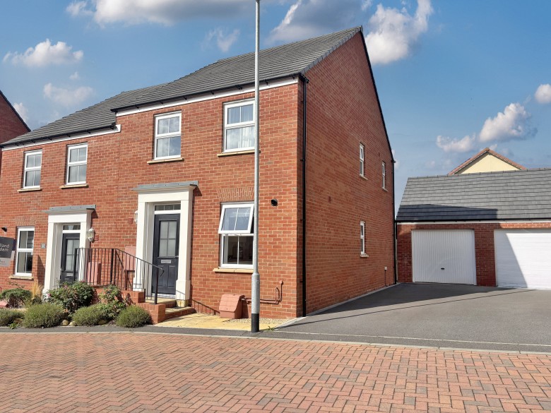 Click the photo for more details of Feltham Close, Wells, Somerset