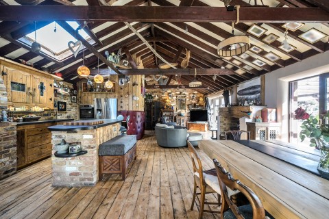 Click the photo for more details of Lyndhurst Road, Ashurst, Southampton, SO40