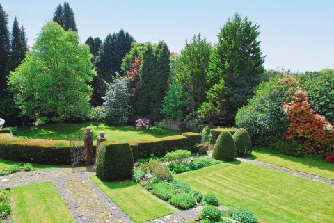 Click the photo for more details of Bank, Lyndhurst, SO43