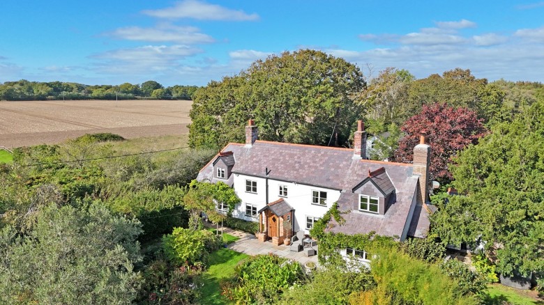 Click the photo for more details of Beckley, Christchurch, BH23