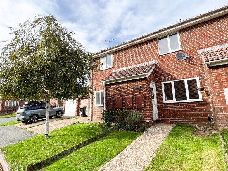 Click the photo for more details of Swallow Drive, Battle, East Sussex