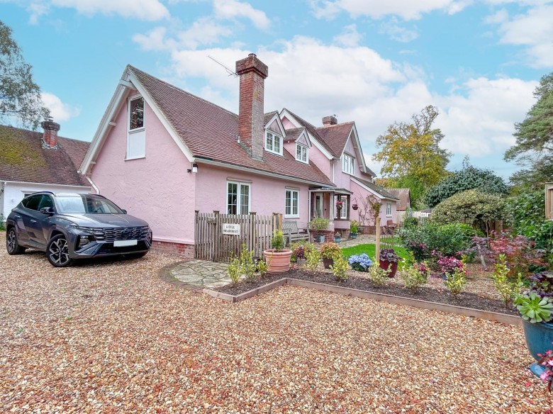 Click the photo for more details of Broadlands Road, Brockenhurst, SO42