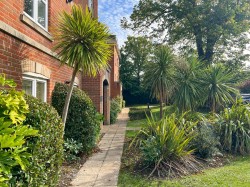 Images for Hillcroft Close, Lymington, SO41