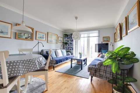 Click the photo for more details of Hillcroft Close, Lymington, SO41