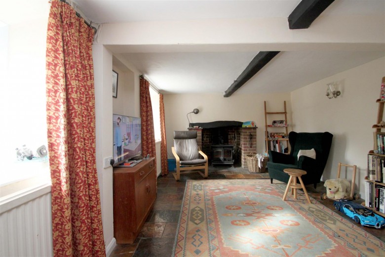 Click the photo for more details of Britwell Road, WATLINGTON