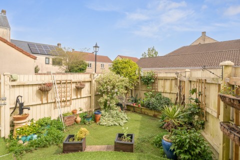 Click the photo for more details of Kissing Batch, Frome, Somerset