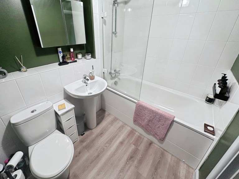 Images for Lime Tree Square, Street