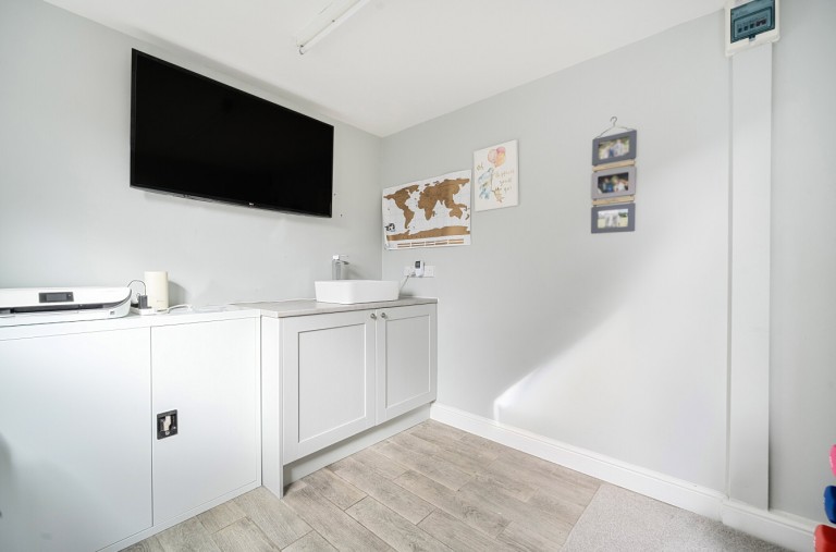 Images for Manor Gardens, Warminster, Wiltshire