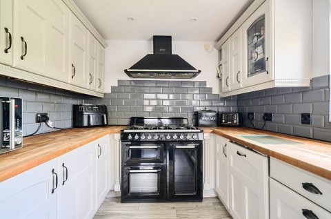 Click the photo for more details of Manor Gardens, Warminster, Wiltshire