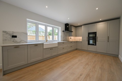 Click the photo for more details of Lake Road, Verwood, BH31