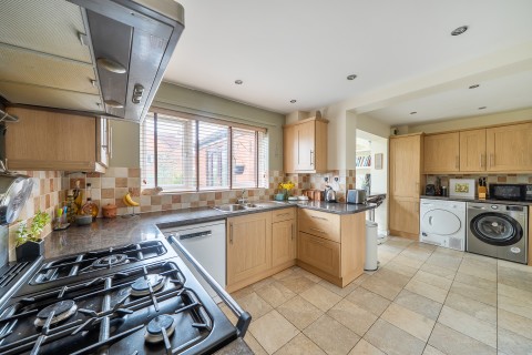 Click the photo for more details of Bishopslea Close, Wells