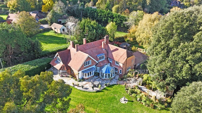 Click the photo for more details of Emery Down, Lyndhurst, SO43