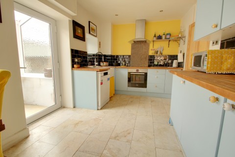 Click the photo for more details of New Buildings, Doulting