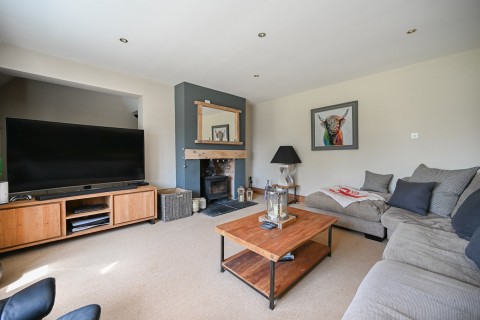 Click the photo for more details of Salisbury Road, Christchurch, BH23