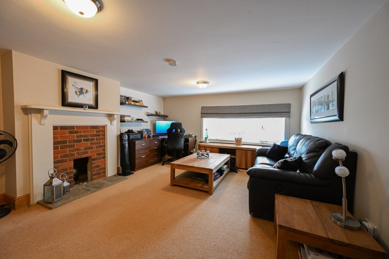 Images for Salisbury Road, Christchurch, BH23