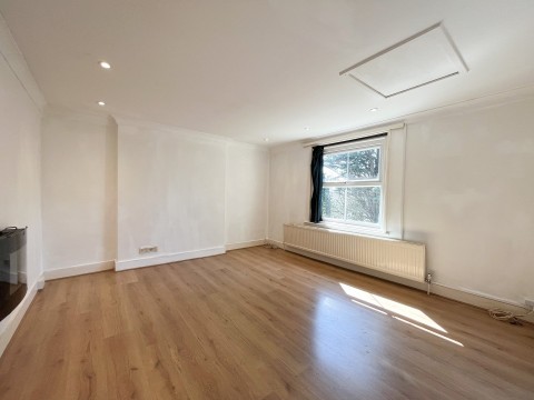 Click the photo for more details of Hastings Road, Battle, East Sussex