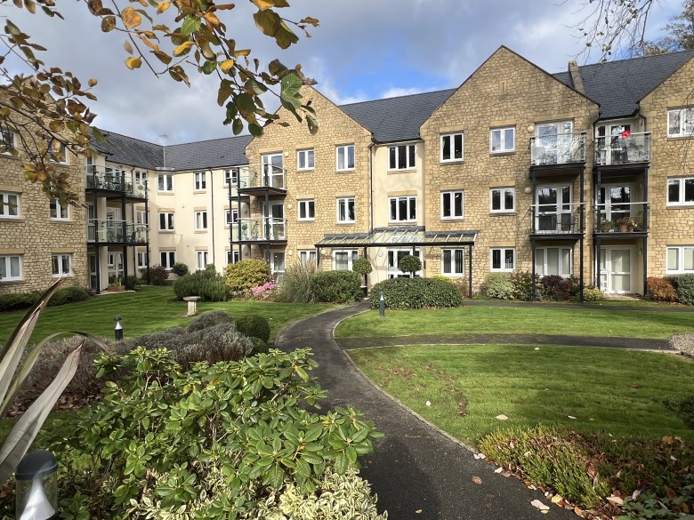 Click the photo for more details of Charlton Road, Shepton Mallet