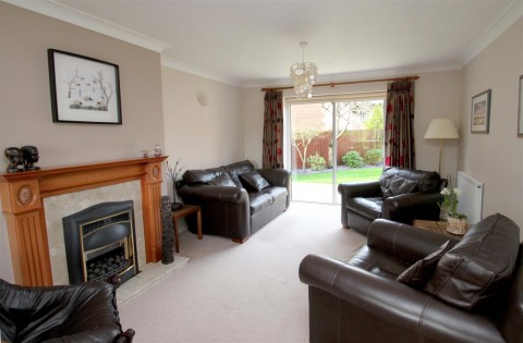 Click the photo for more details of Liddon Road, Chalgrove, Oxford
