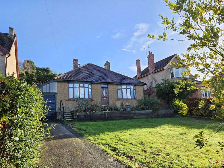 Click the photo for more details of Wells Road, Glastonbury, Somerset