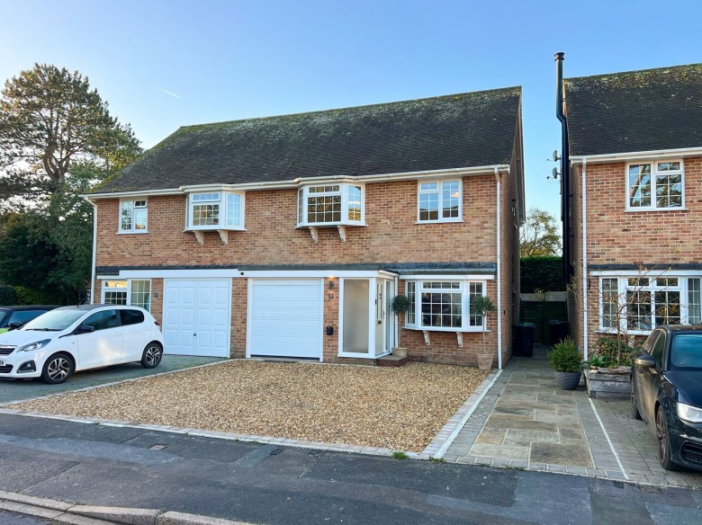 Click the photo for more details of White Barn Crescent, Hordle, Lymington, SO41