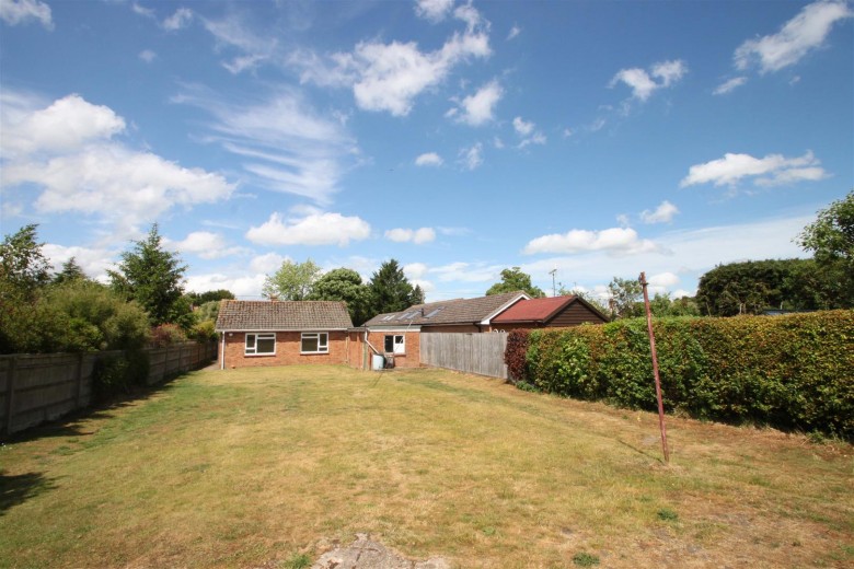 Click the photo for more details of Shirburn Road, Watlington