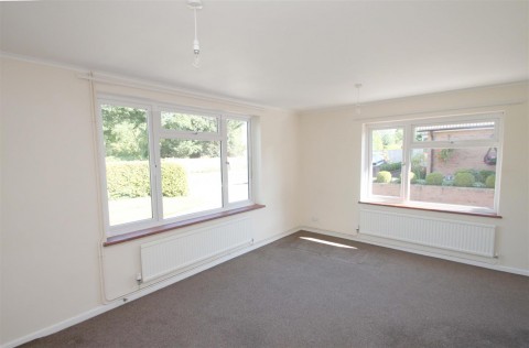 Click the photo for more details of Shirburn Road, Watlington