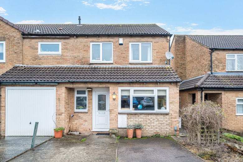 Click the photo for more details of Chestnut Close, Frome, Somerset