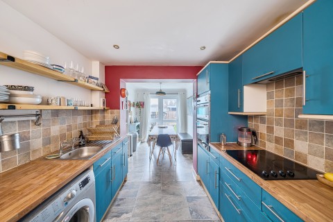 Click the photo for more details of Chestnut Close, Frome, Somerset
