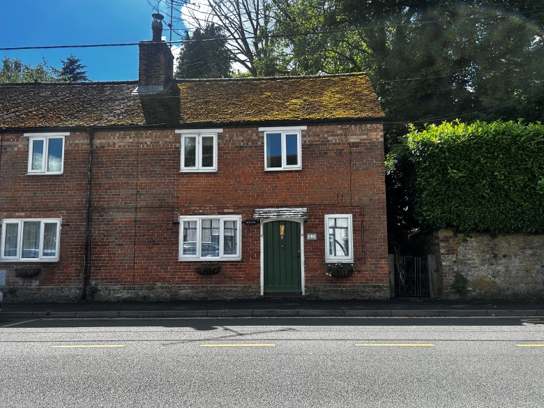 Click the photo for more details of Bishopstrow, Warminster, Wiltshire