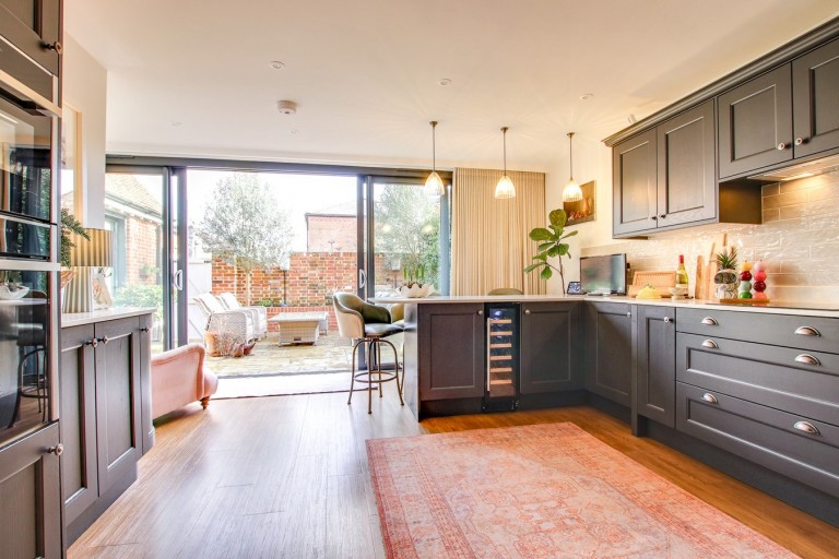 Images for High Street, Lymington, SO41