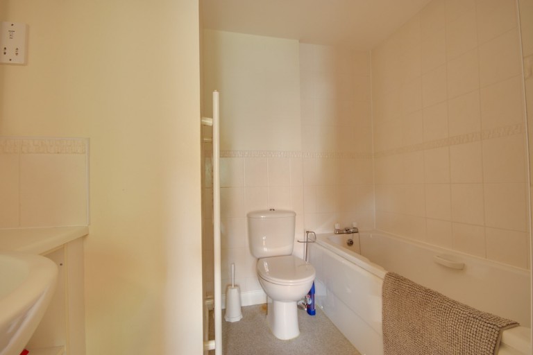 Images for Hillcroft Close, Lymington, SO41