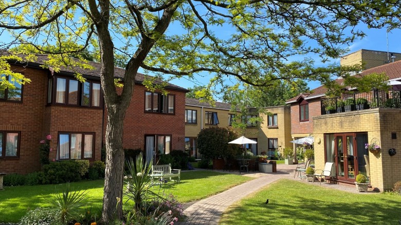 Click the photo for more details of Grigg Lane, Brockenhurst, SO42