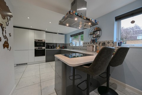 Click the photo for more details of Kingfisher Way, Ringwood, BH24