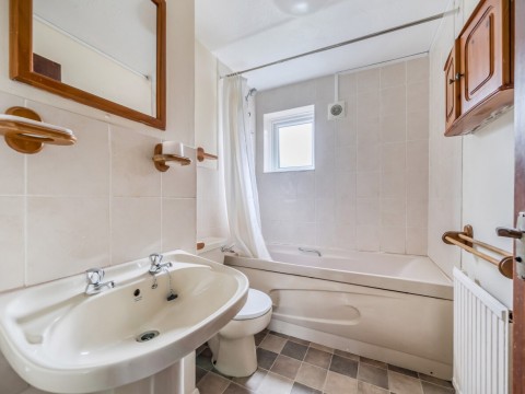 Click the photo for more details of Manor Close, Glastonbury, Somerset