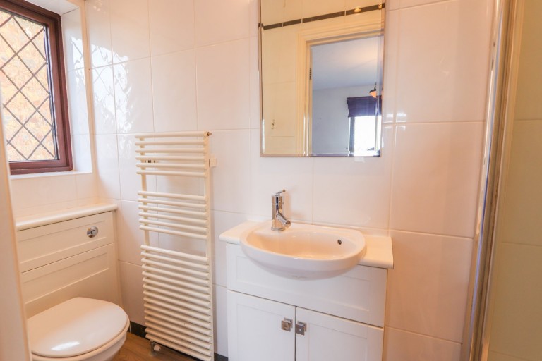 Images for Starrs Mead, Battle, East Sussex