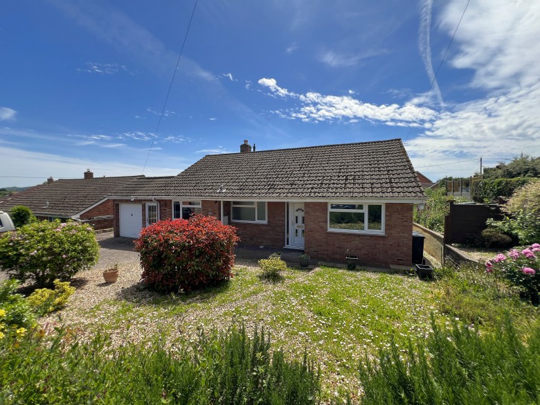 Click the photo for more details of West View Close, Middlezoy, Somerset