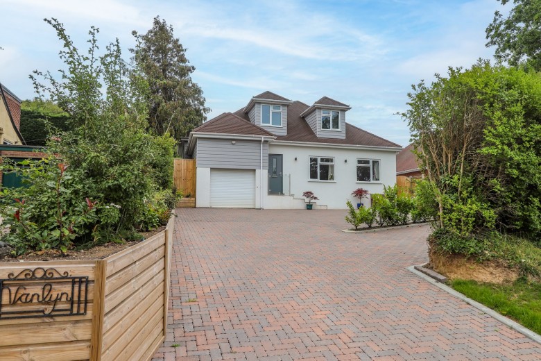 Click the photo for more details of Tollgate Road, Sedlescombe, East Sussex