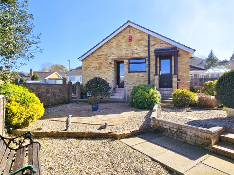 Click the photo for more details of Newman Close, Glastonbury, Somerset