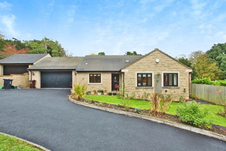 Click the photo for more details of Ash Close, Wells