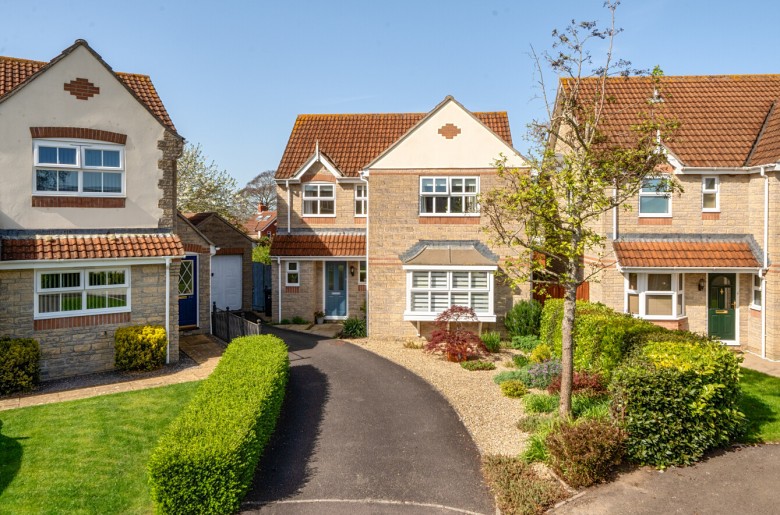 Click the photo for more details of Grangefields, Street, Somerset